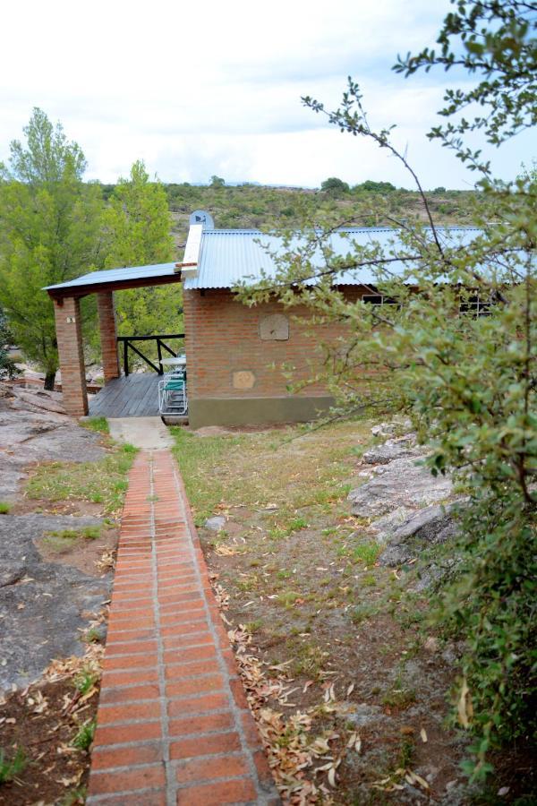 La Toma Complejo De Montana - Cabanas Y Habitaciones En Hosteria Mina Clavero Exterior photo