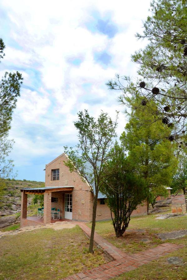La Toma Complejo De Montana - Cabanas Y Habitaciones En Hosteria Mina Clavero Exterior photo