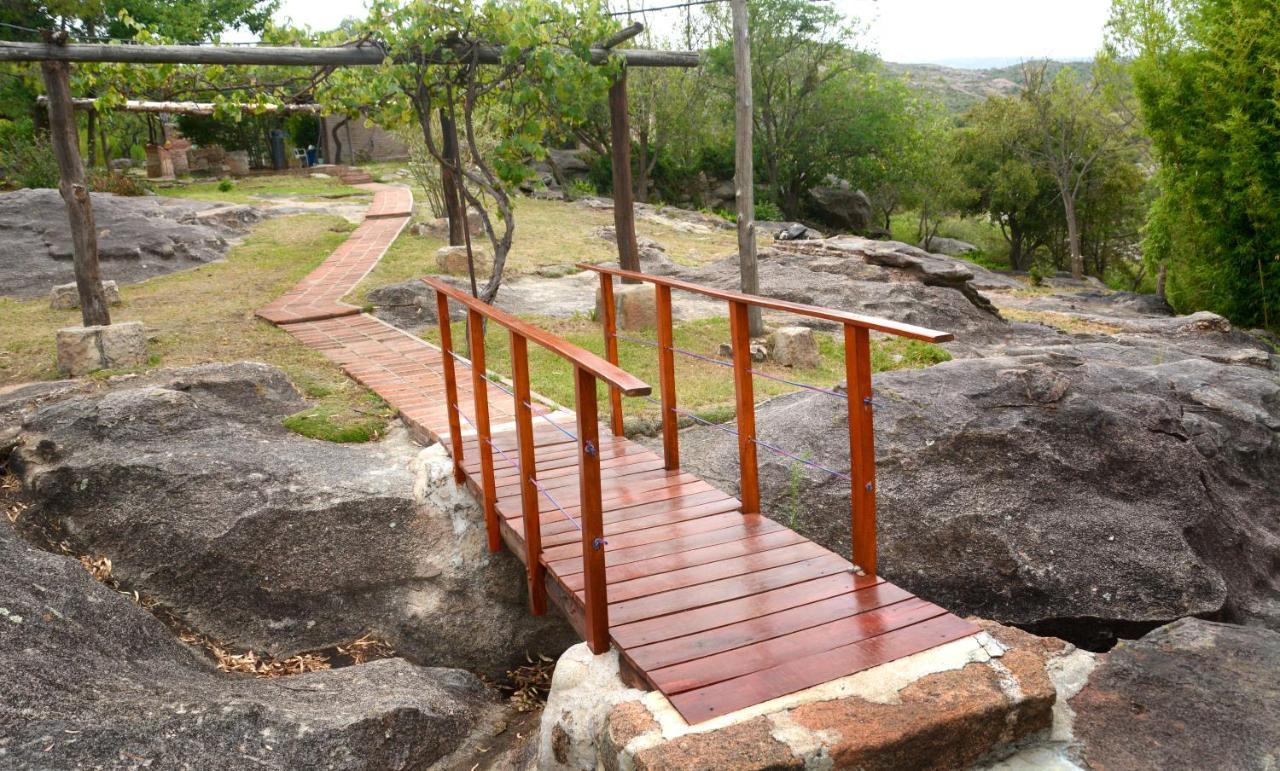 La Toma Complejo De Montana - Cabanas Y Habitaciones En Hosteria Mina Clavero Exterior photo